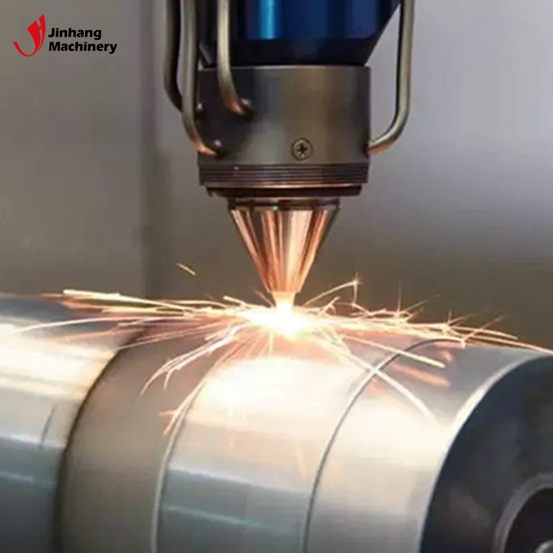 Naarmuuntumaton ruostumattomasta teräksestä valmistettu kromirulla